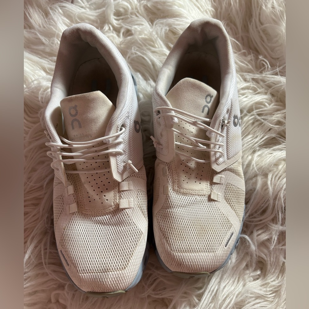 On Cloud 5 Running Shoes Women's Size 8.5 - Picture 3 of 8